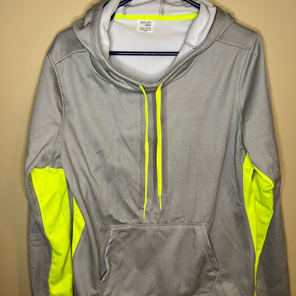 Danskin athletic pullover hoodie! - Picture 4 of 4